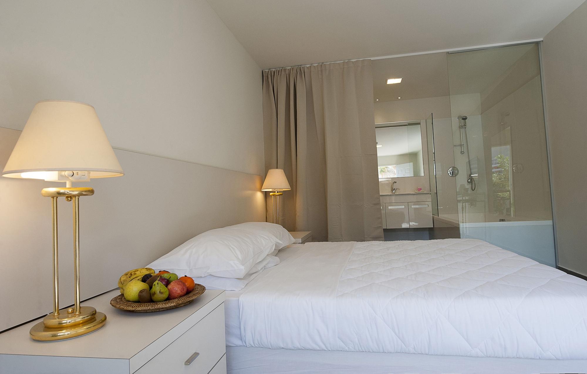 Q Village - Poleg Beach Netanya Exterior photo